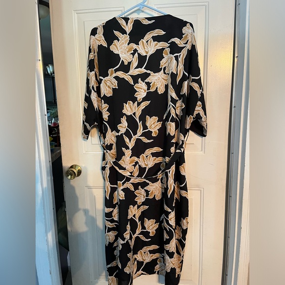 Maison Du Soir robe - Picture 6 of 7